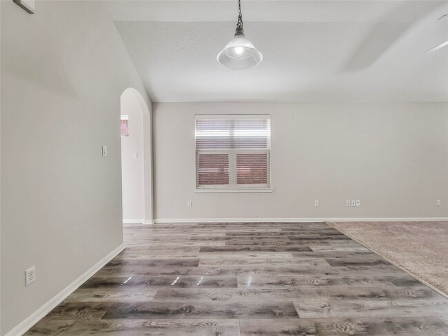 Photo - 18707 Scented Candle Way