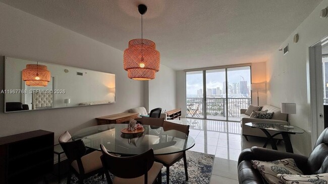 Photo - 1750 N Bayshore Dr Unit 1810