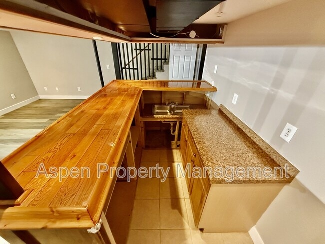 Photo - 1704 Parkway Dr