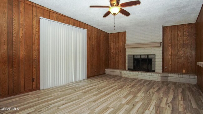 Photo - 9304 Lait Dr