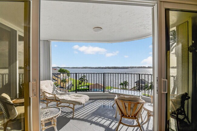 8200 Lakeshore Dr Unit 507