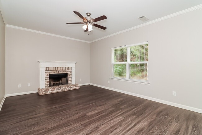 Photo - 412 Fieldcrest Dr