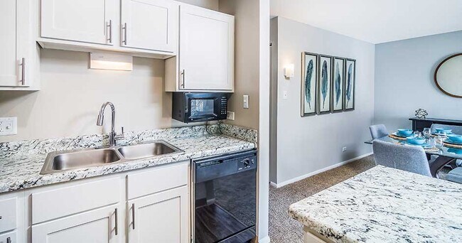 The Lakes at Fountain Square Apartment Homes