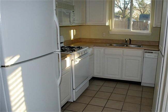 6611 Housman
