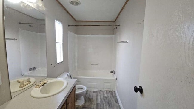 Photo - 11919 Kingslake Forest Dr