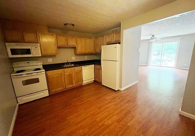 Photo - 525 Lowell Ave Unit 525-12