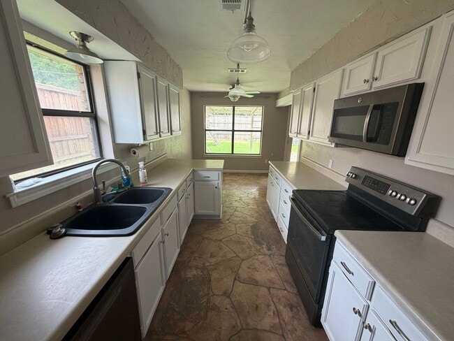 Photo - 2132 Turf Club Dr