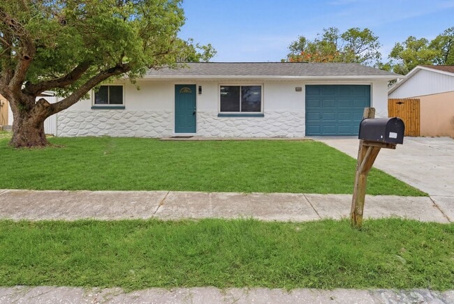 Building Photo - Renovated Home near downtown New Port Richey