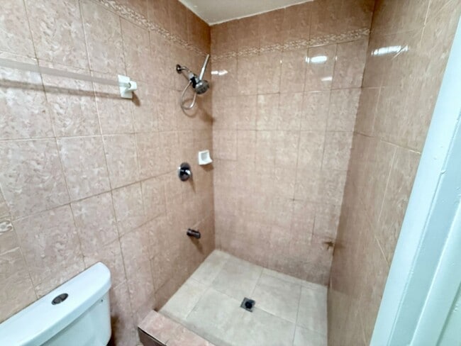 Photo - 1345 NW 55th St Unidad 1345 NW 55th Street #2