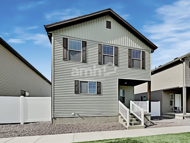 Photo - 1857 American Way House