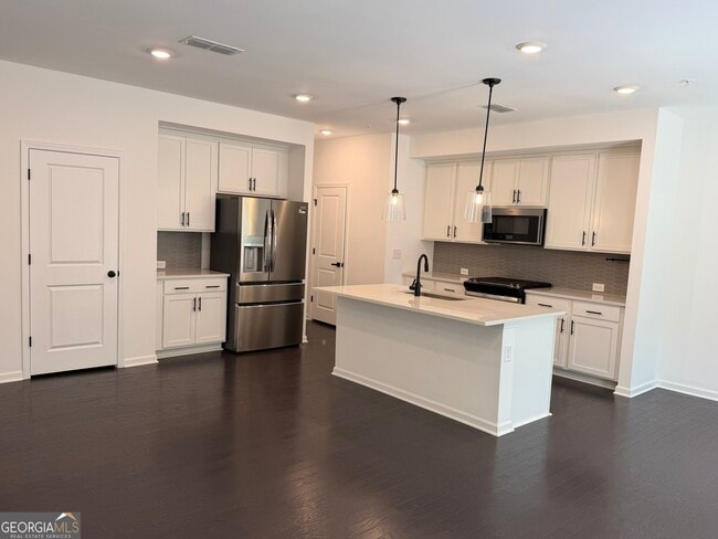 Photo - 716 Vallin St