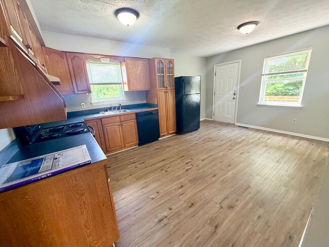 Photo - 514 Foxwood Dr