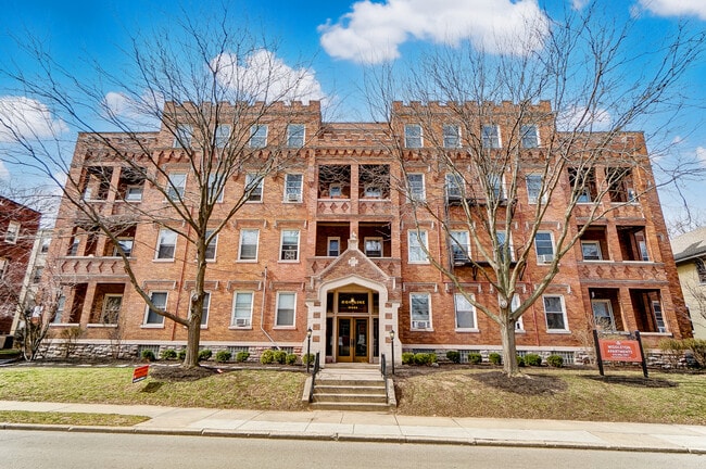 Middleton Apartments - Middleton Apartments