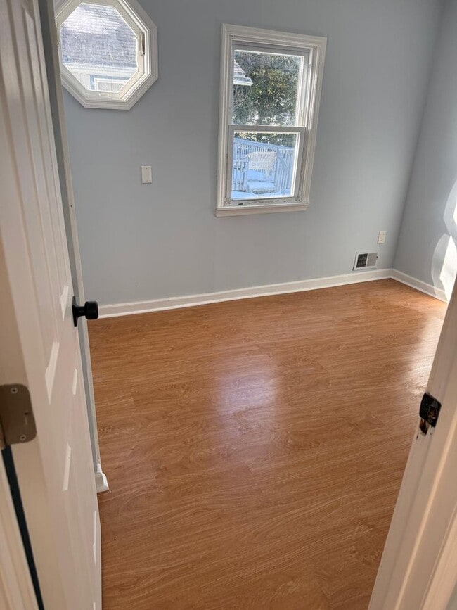 Photo - Cozy 3BR/2BA Ranch with Driveway in Toms River