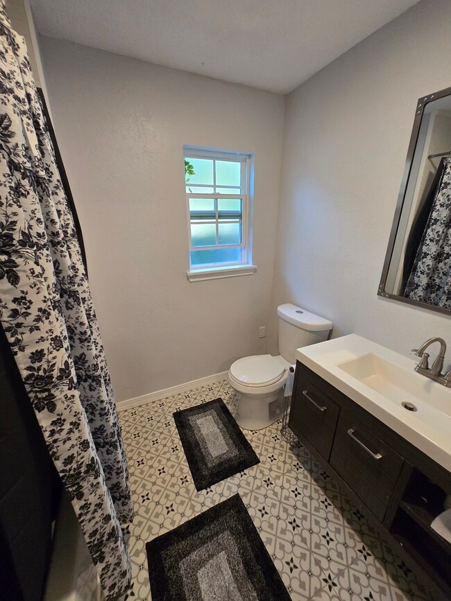 Photo - 4200 Rusk St