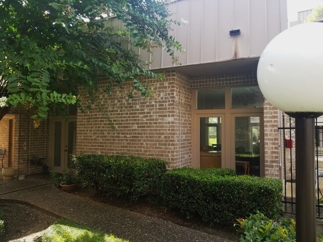 Photo - 2207 S Braeswood Blvd Unit 43-H