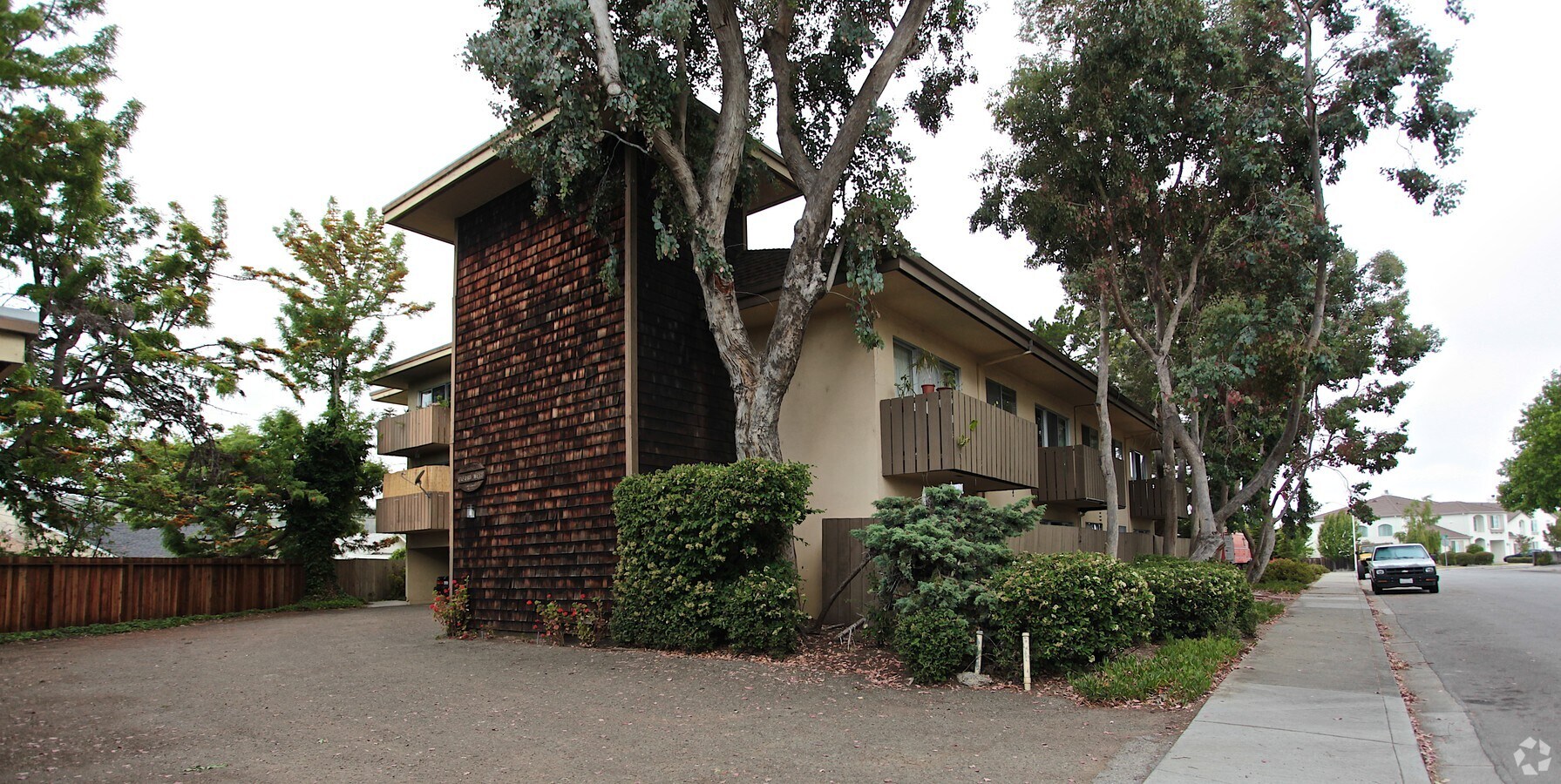 Photo - 300 Oxford Way Apartments