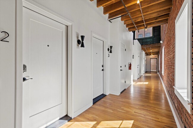 Photo - 1523 Oak St Unidad 205