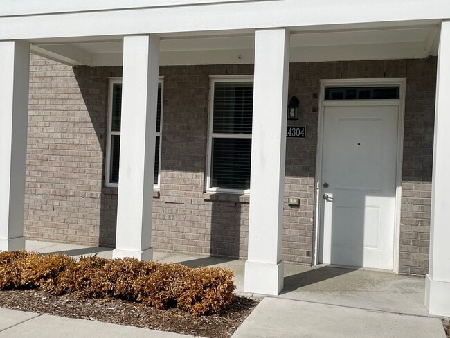 Photo - Shelby Township - 2 Bedroom, 2 Bath, First Floor condo style w/Attached Garage