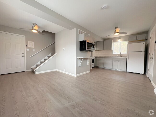 Building Photo - Beautifully Remodeled Mountain House in Hi...