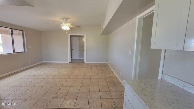 Photo - 464 Nelson Dr