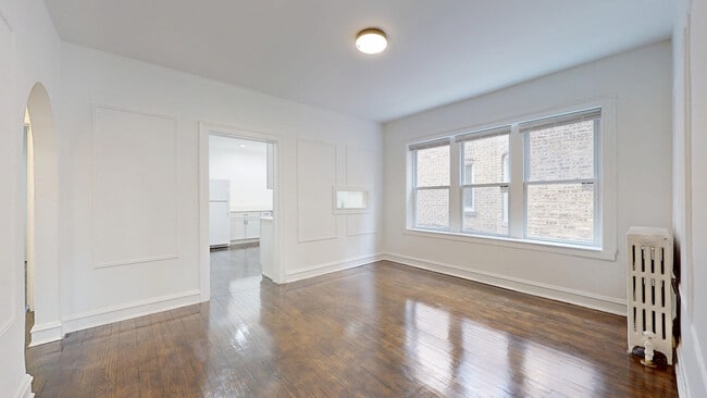 Photo - 6738 N Rockwell St