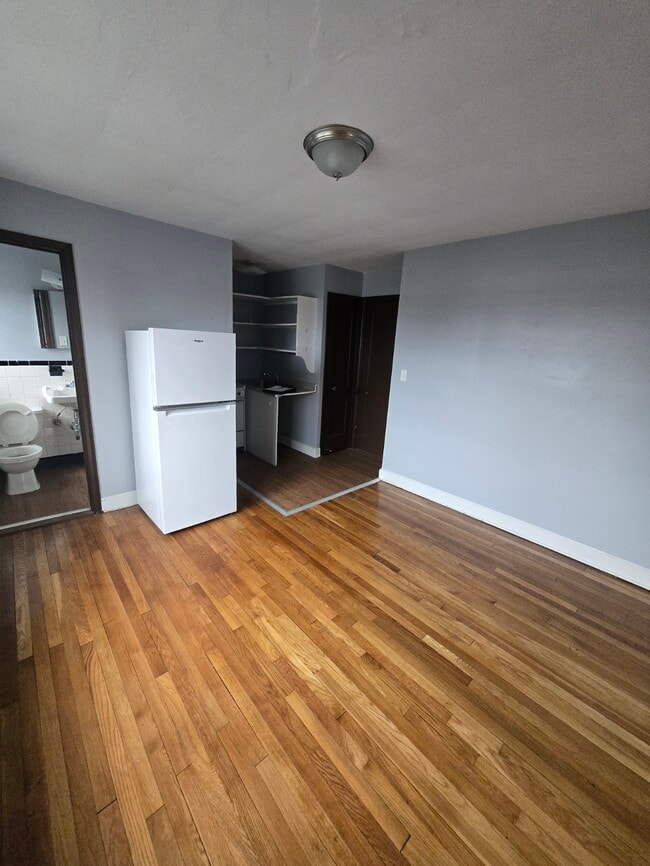 Photo - 29 Chapman St Unit 3-5