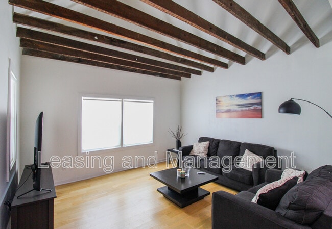 Photo - 40 H St