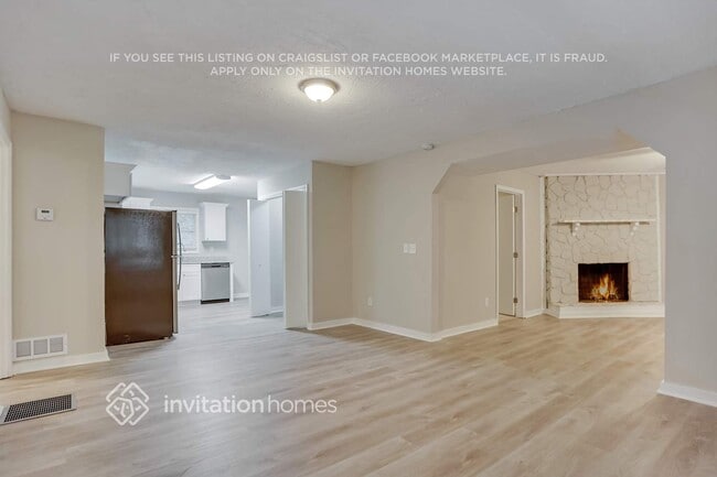 Photo - 992 Washington Rd