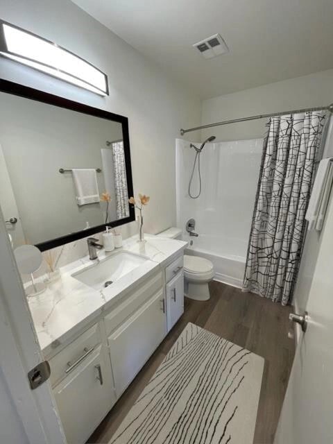 Sunset Bay III Apartment Community