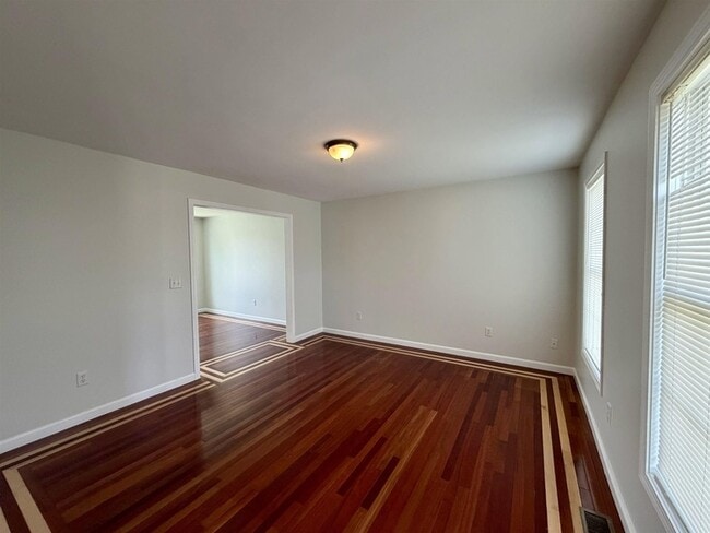 Photo - 8 Normandy Way