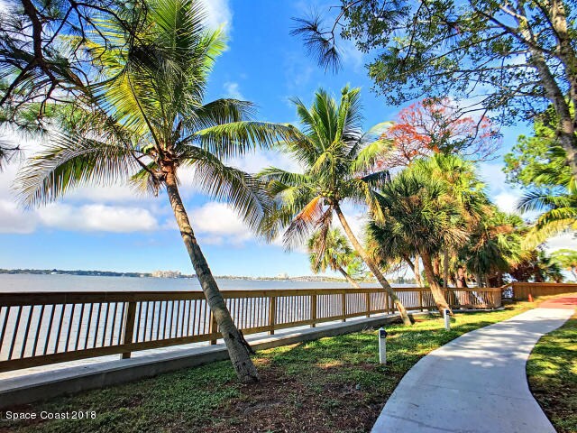 Photo - 225 S Tropical Trail Unidad 717