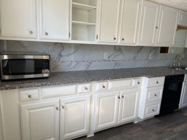 Photo - 6510 E 128th St