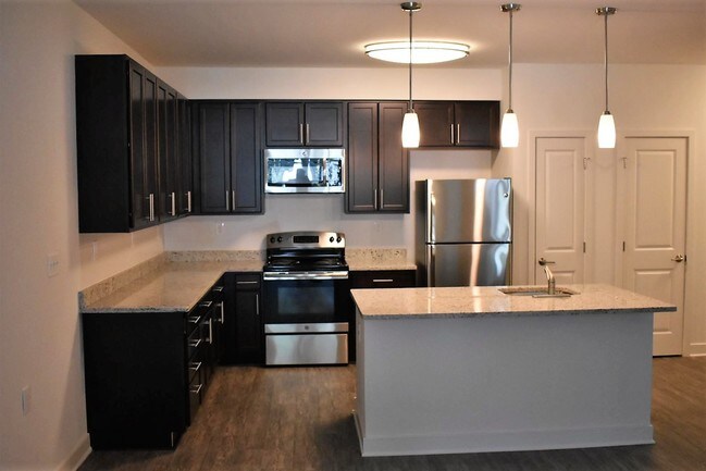 Burgess II Kitchen - Burgess Mill Station Apartments