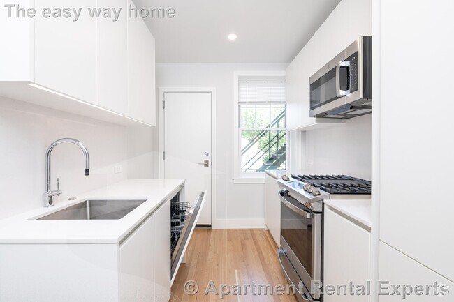 Building Photo - 17 Forest St Unit #31 Rental