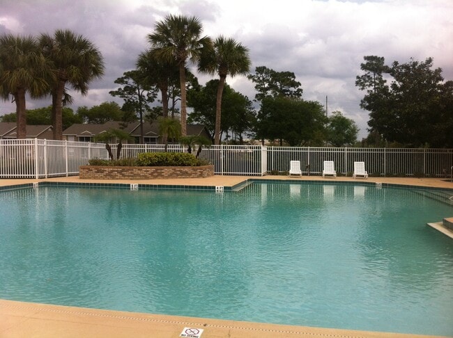 Large, community pool - 144 Reserve Cir Unit 144 Reserve Circle UCF
