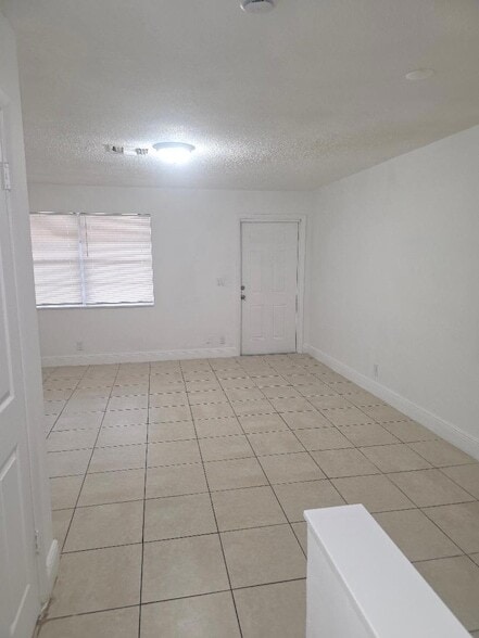Photo - 3640 NE 1st Ave. Unit 2