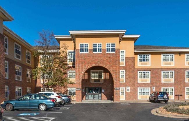 Furnished Studio-Kansas City - Overland Park - Quivira Rd.