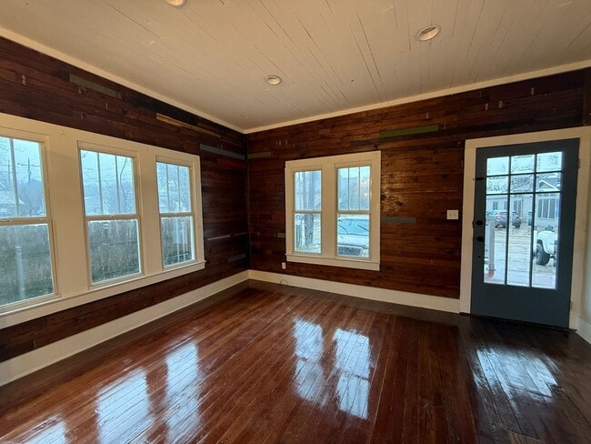 Photo - Home For Rent