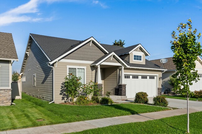 Photo - 8013 N Hibiscus Ln