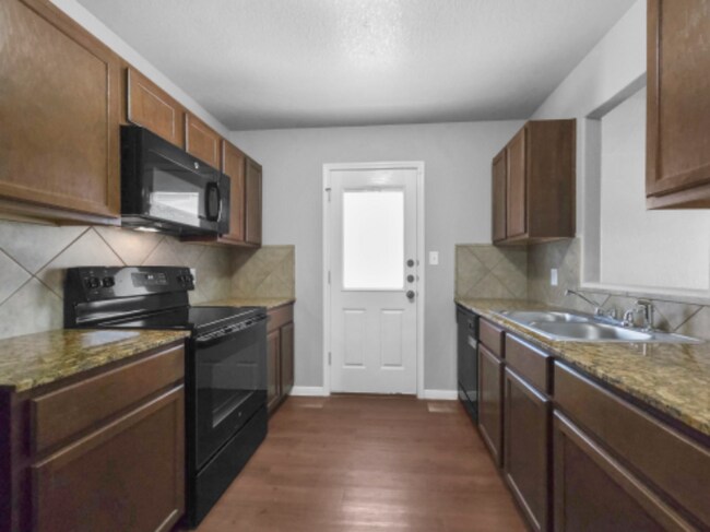 Photo - 4415 Brutus Ln Unit B