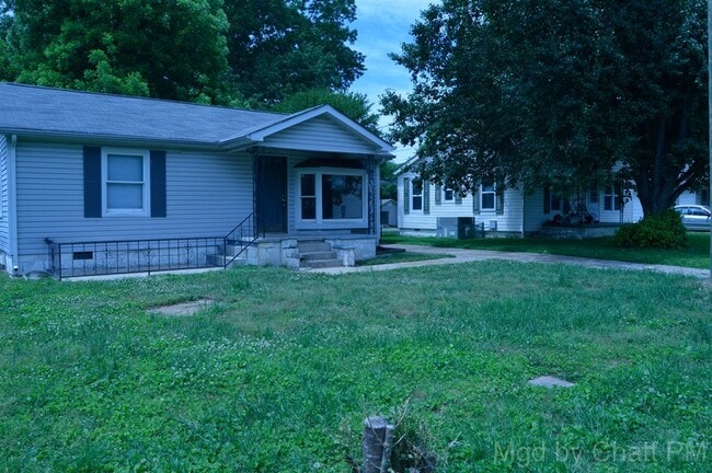 Photo - 805 Carden Ave