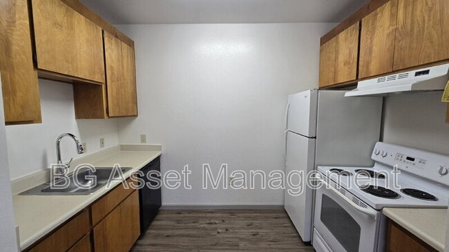 Photo - 130-A Marina Way