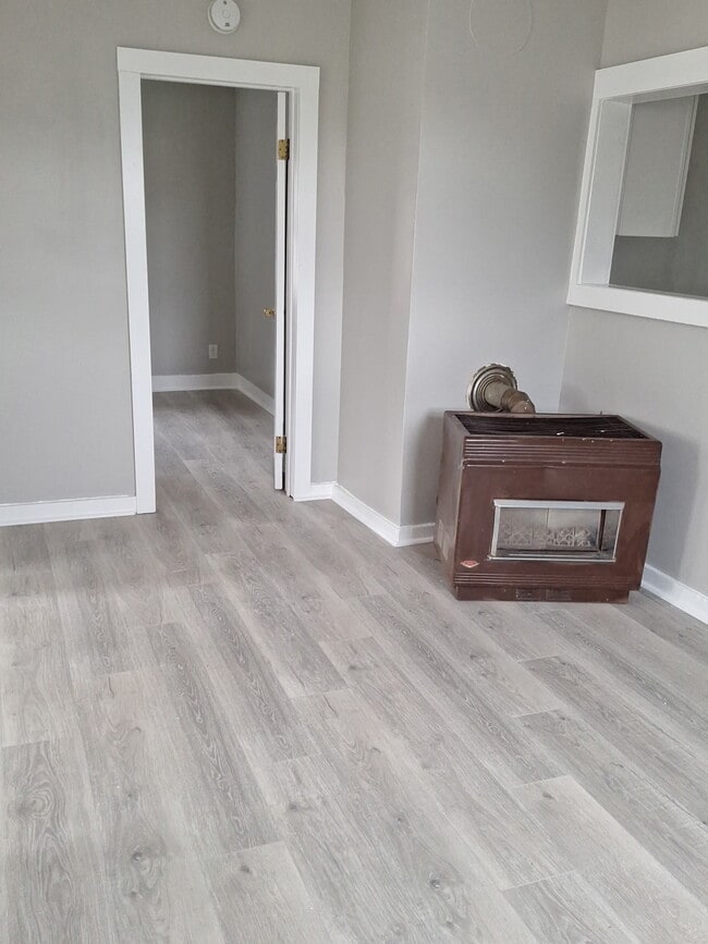 living room - 62 Lancaster St