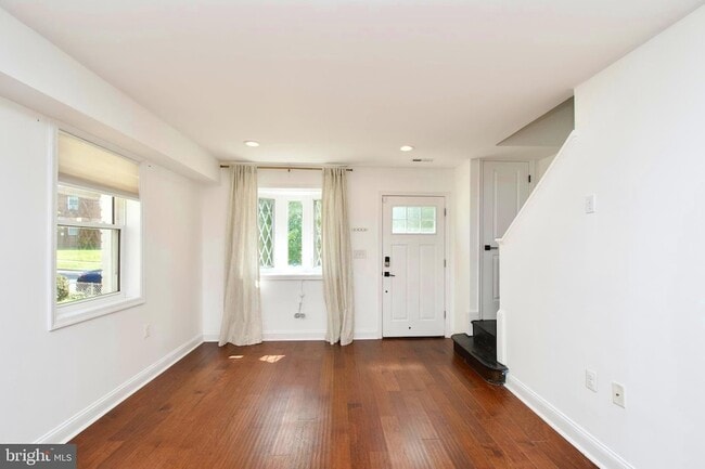 Photo - 4356 D St SE