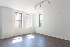 Photo - 939 W Winona St Unit 1