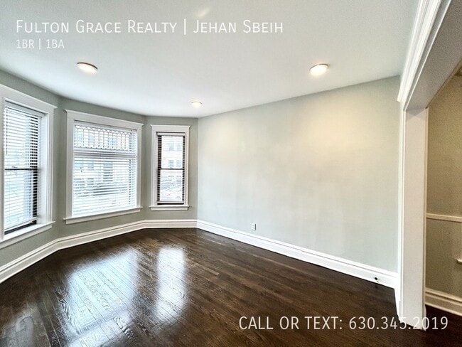 Photo - 910 W Addison St Unit #1F