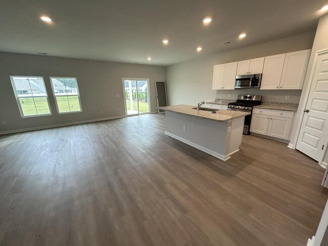 Photo - 8048 Forest Edge Dr