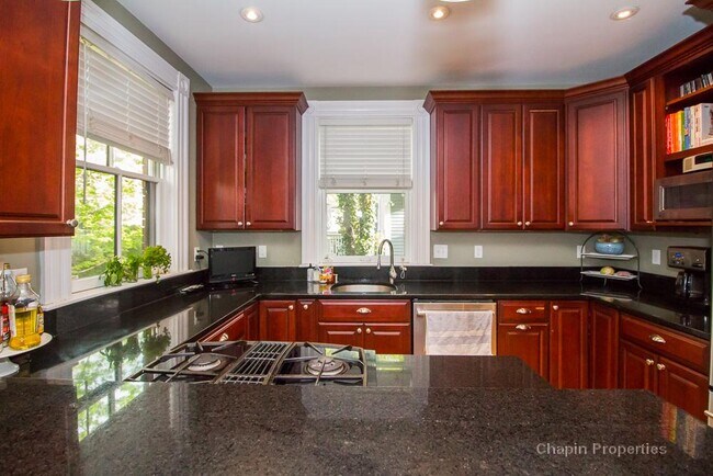 Photo - 158 Cypress St