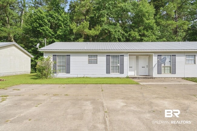 Building Photo - 6413 Schoel Ln